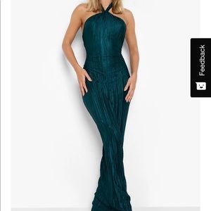 Gown/dress. Brand new with tags and never worn. Color Teal.